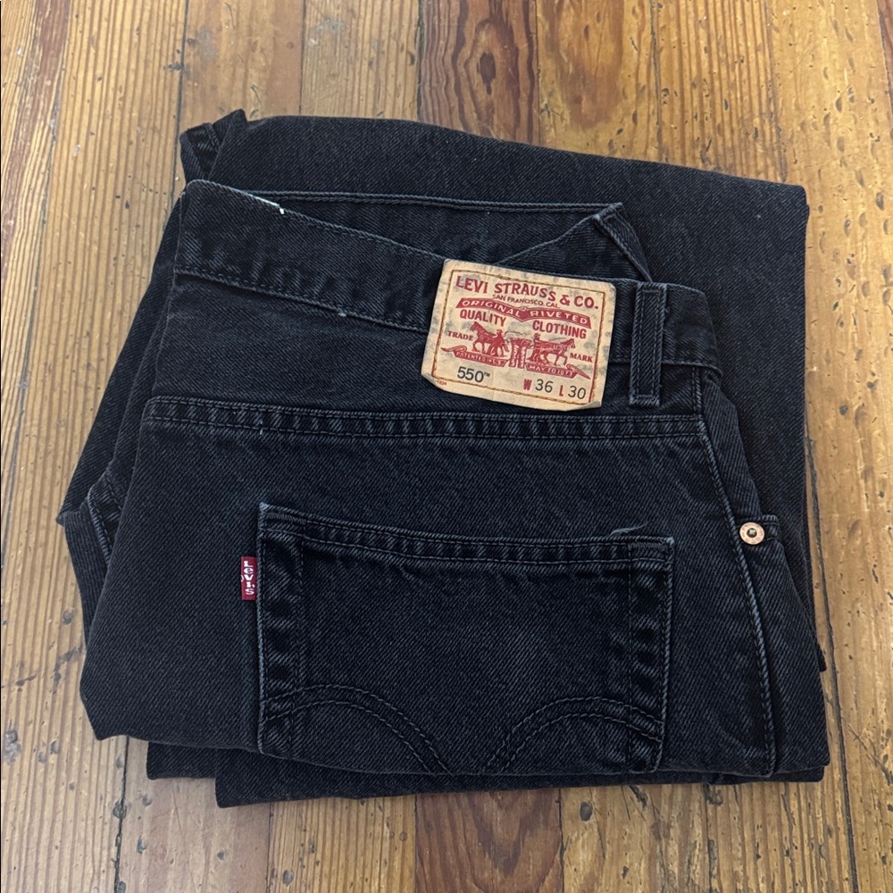 Levi Strauss Dark Denim Jeans with Red Tab Relaxed Fit 36 x 30 Charcoal